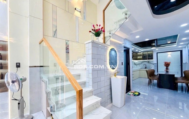 NHÀ MỚI XÂY, FULL NỘI THẤT – NGAY NGÃ 5 QUANG TRUNG, GÒ VẤP